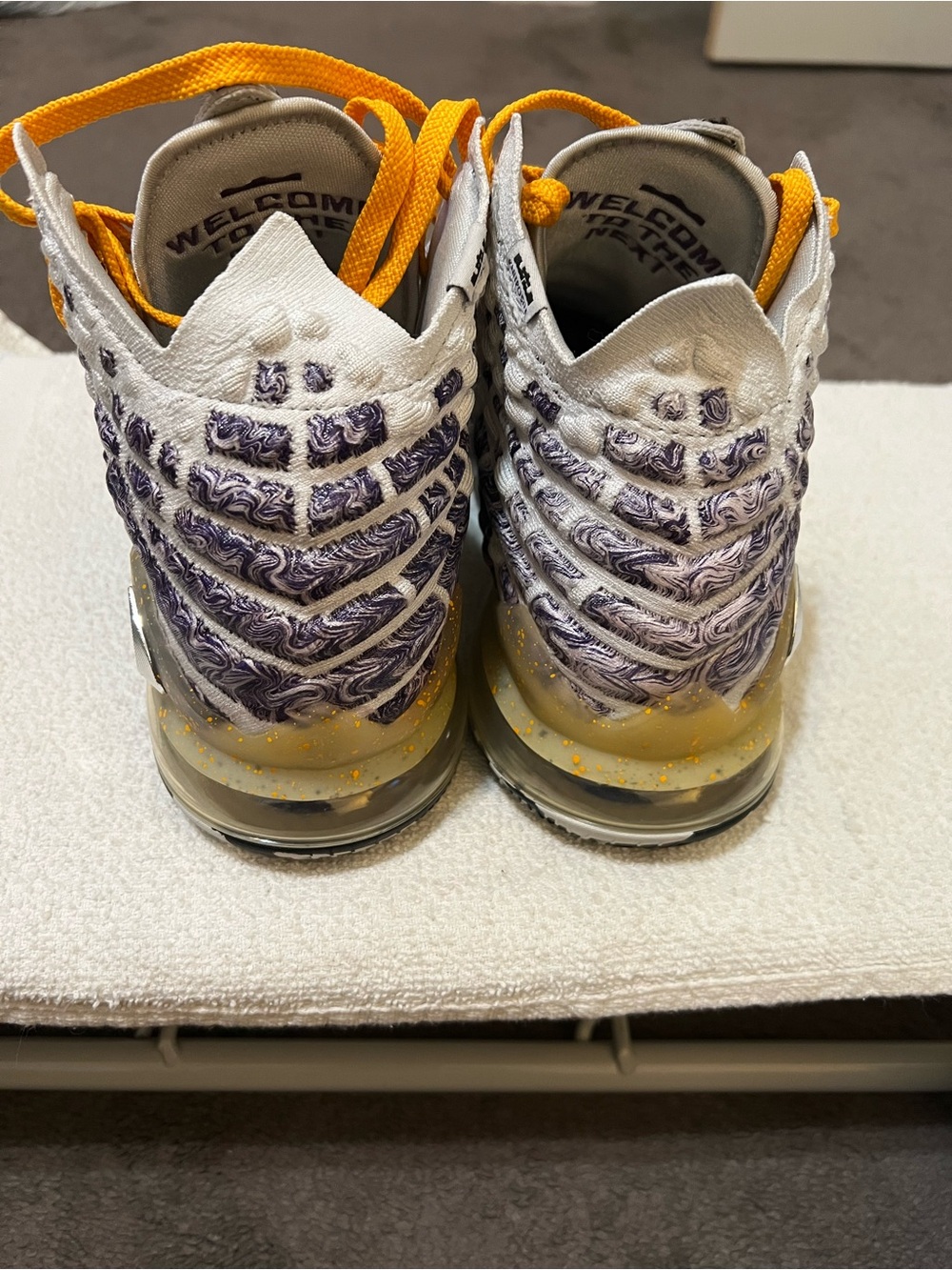 Nike LeBron 17 Bron 2K Playoffs. Size 12. Preowned - Picture 5 of 7